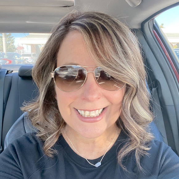 Meet your Posher, Kate - Picture 1 of 1